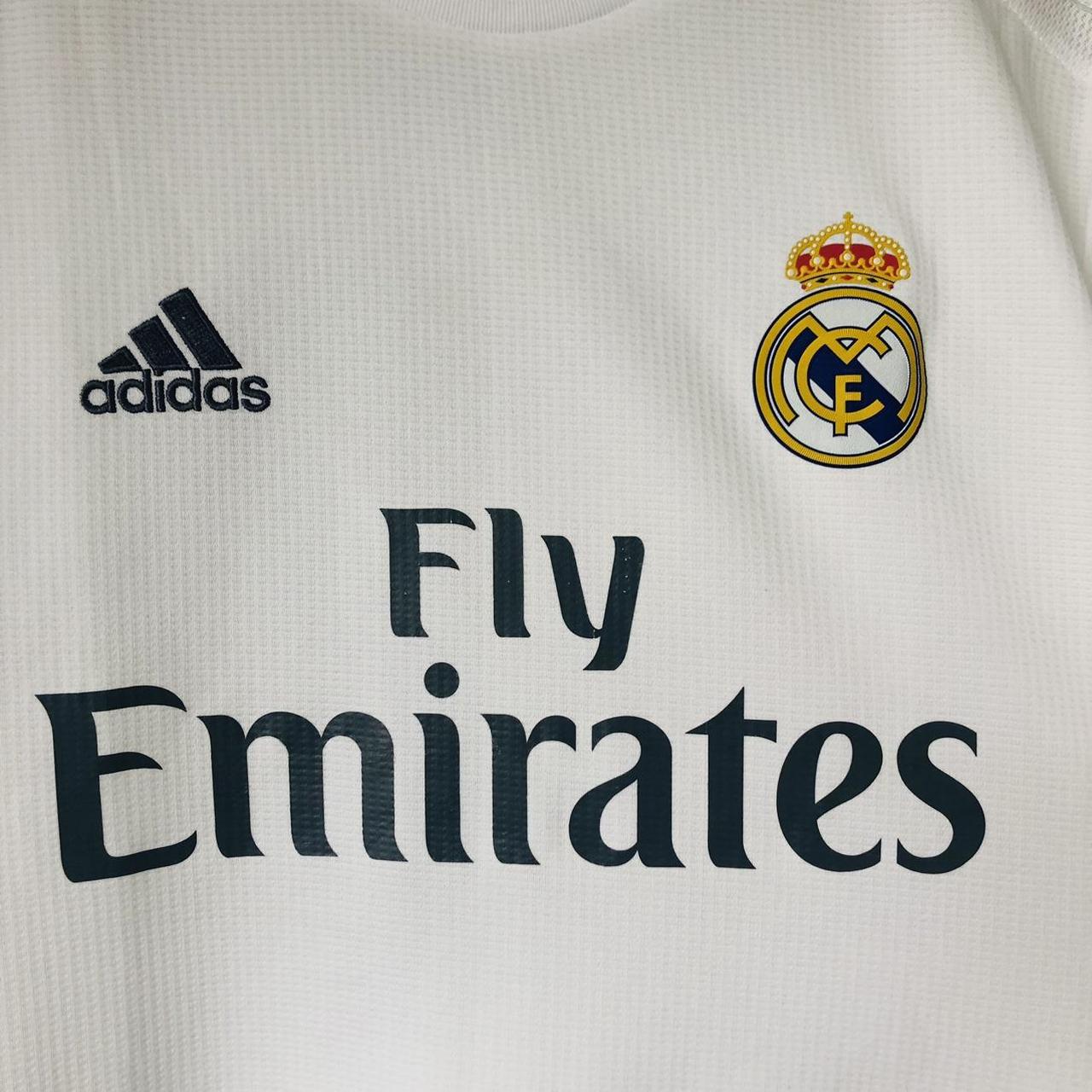 Real Madrid 2015/2016 White Home Football Shirt (M)