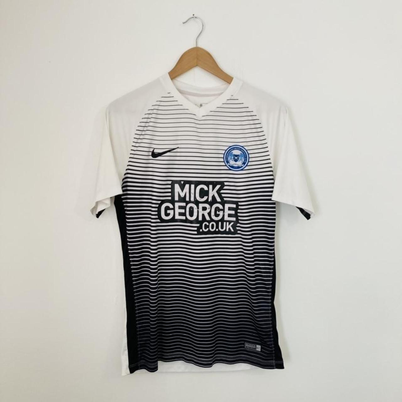 Peterborough United 2017/2018 Black & White Away Football Shirt (M)