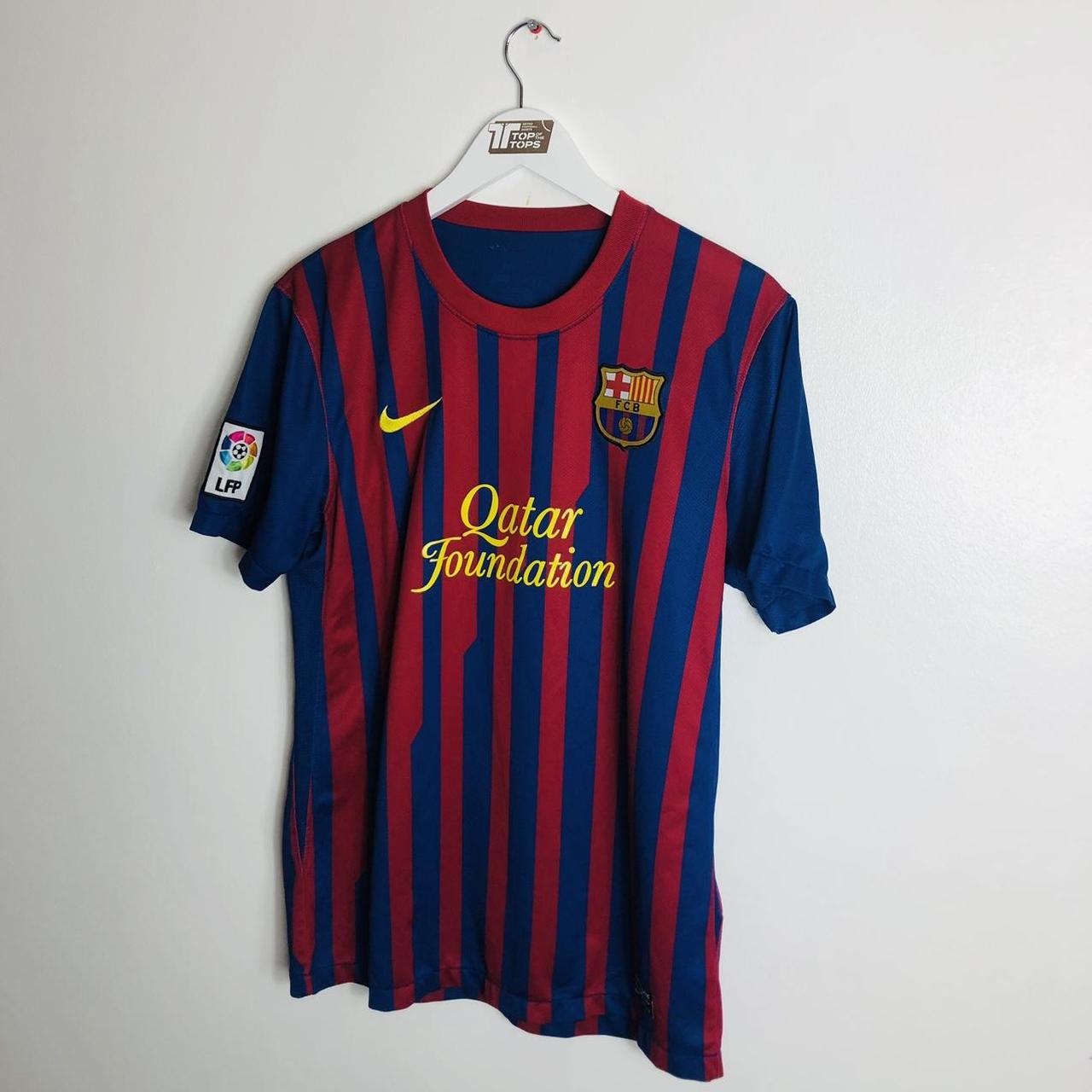 Barcelona 2011/2012 Red & Blue Home Football Shirt (M)