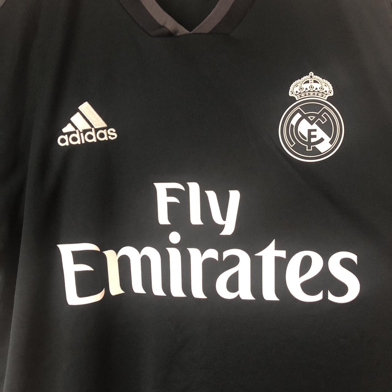 Real Madrid 2018/2019 Black Third Football Shirt (M)