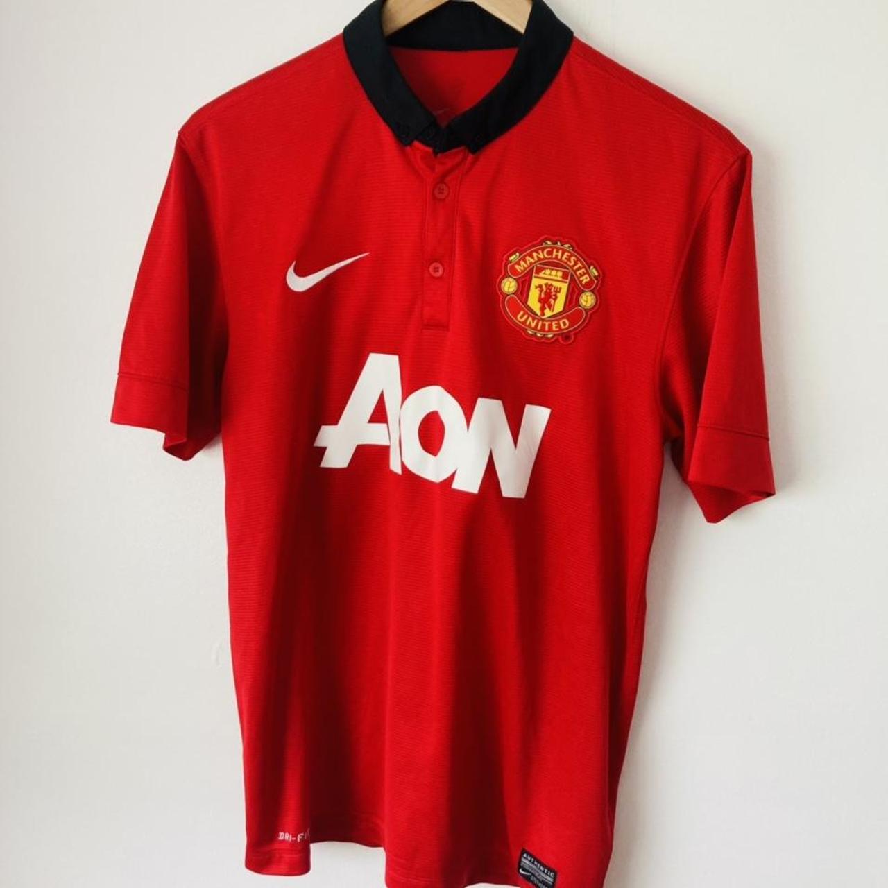 Manchester United 2013/2014 Red Home Football Shirt (M)
