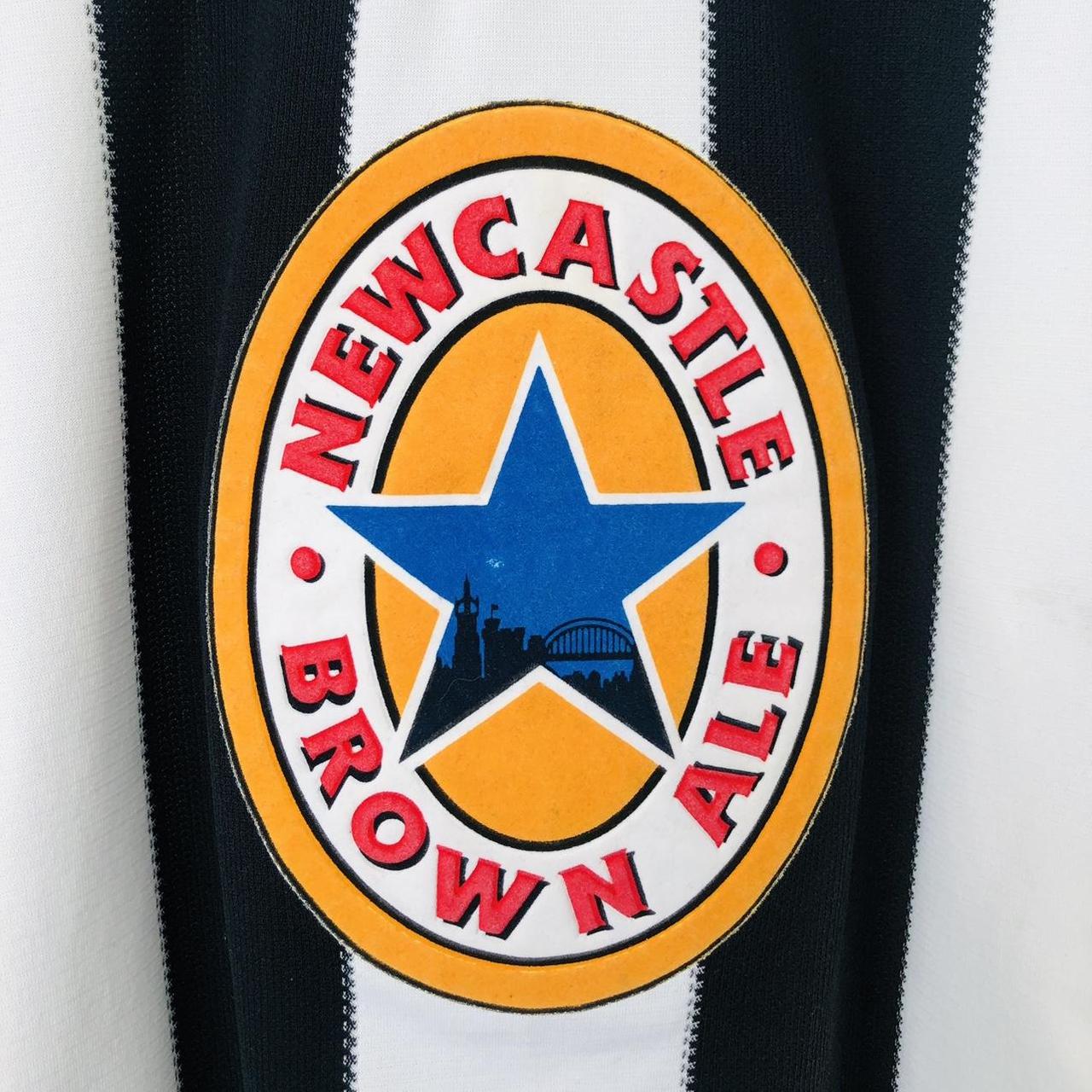 Newcastle United 1995/1997 Black & White Football Shirt (S)