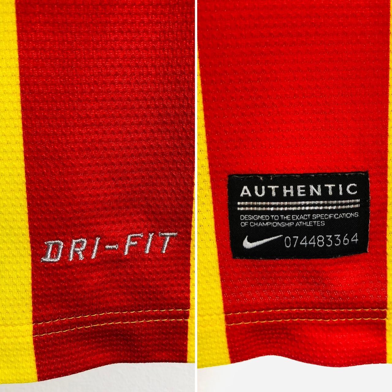 Barcelona 2013/2014 Red & Yellow Away Football Shirt (L)