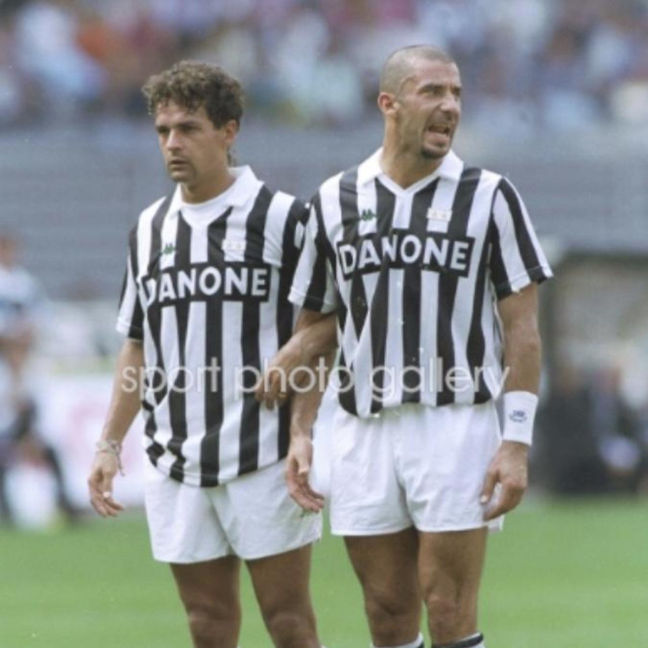 Juventus 1992/1994 Black & White Home Football Shirt (XL)