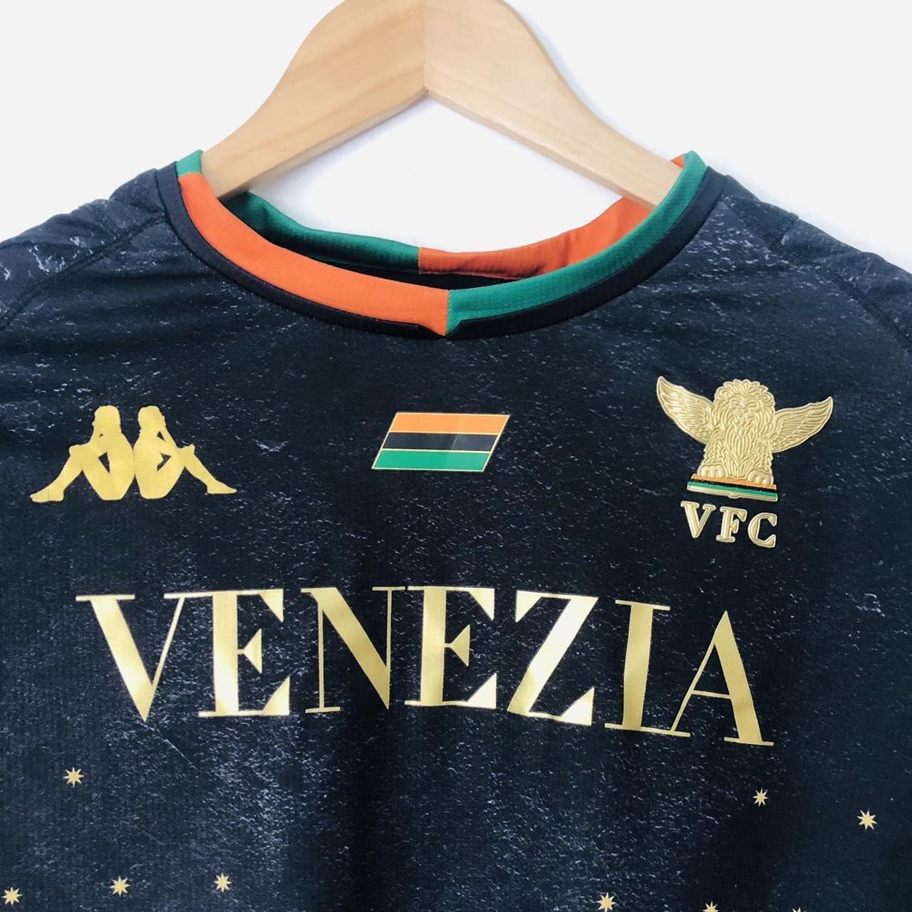 Venezia 2021/2022 Black & Gold Home Football Shirt (XL)