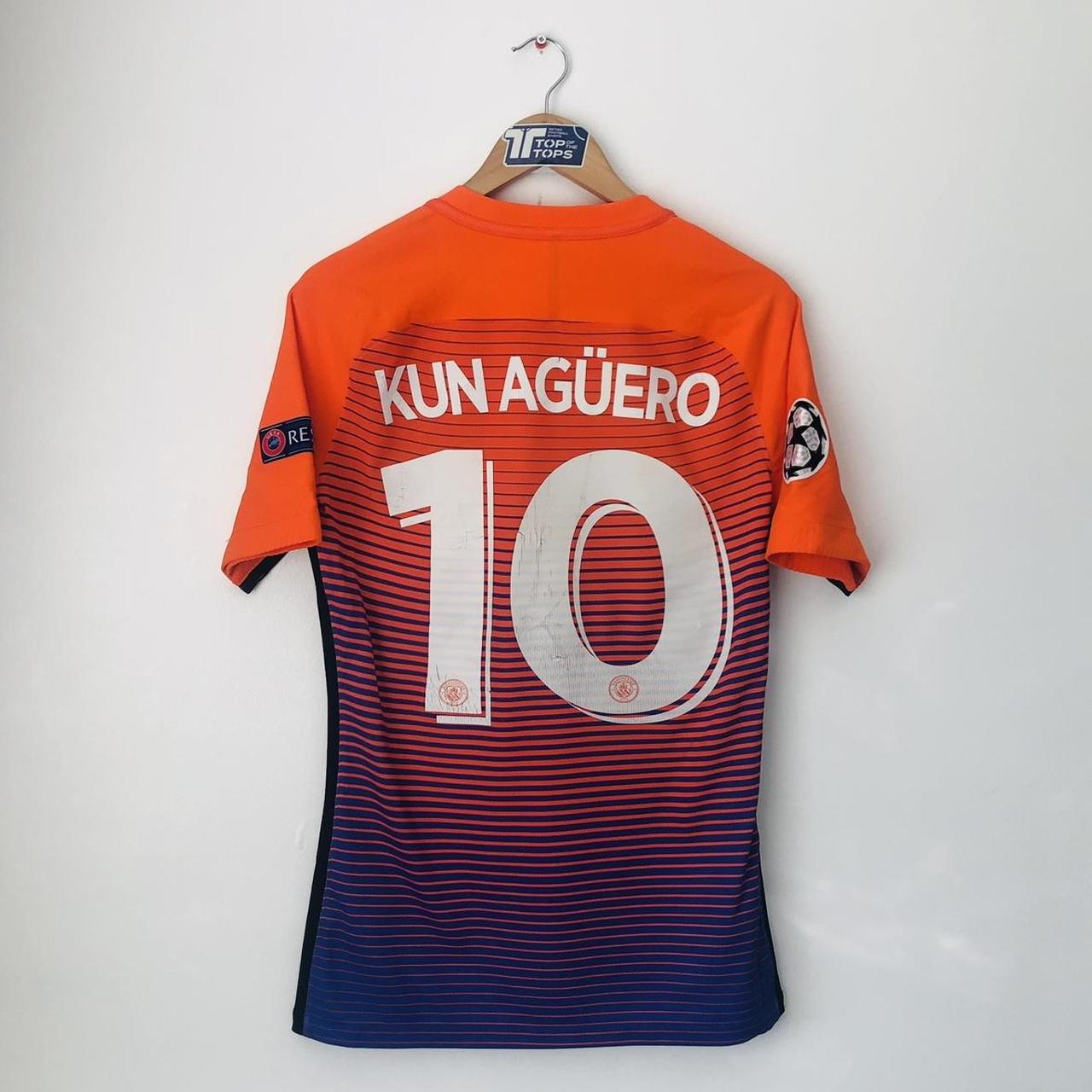 Manchester City 2016/2017 Red & Blue Third Football Shirt (M)