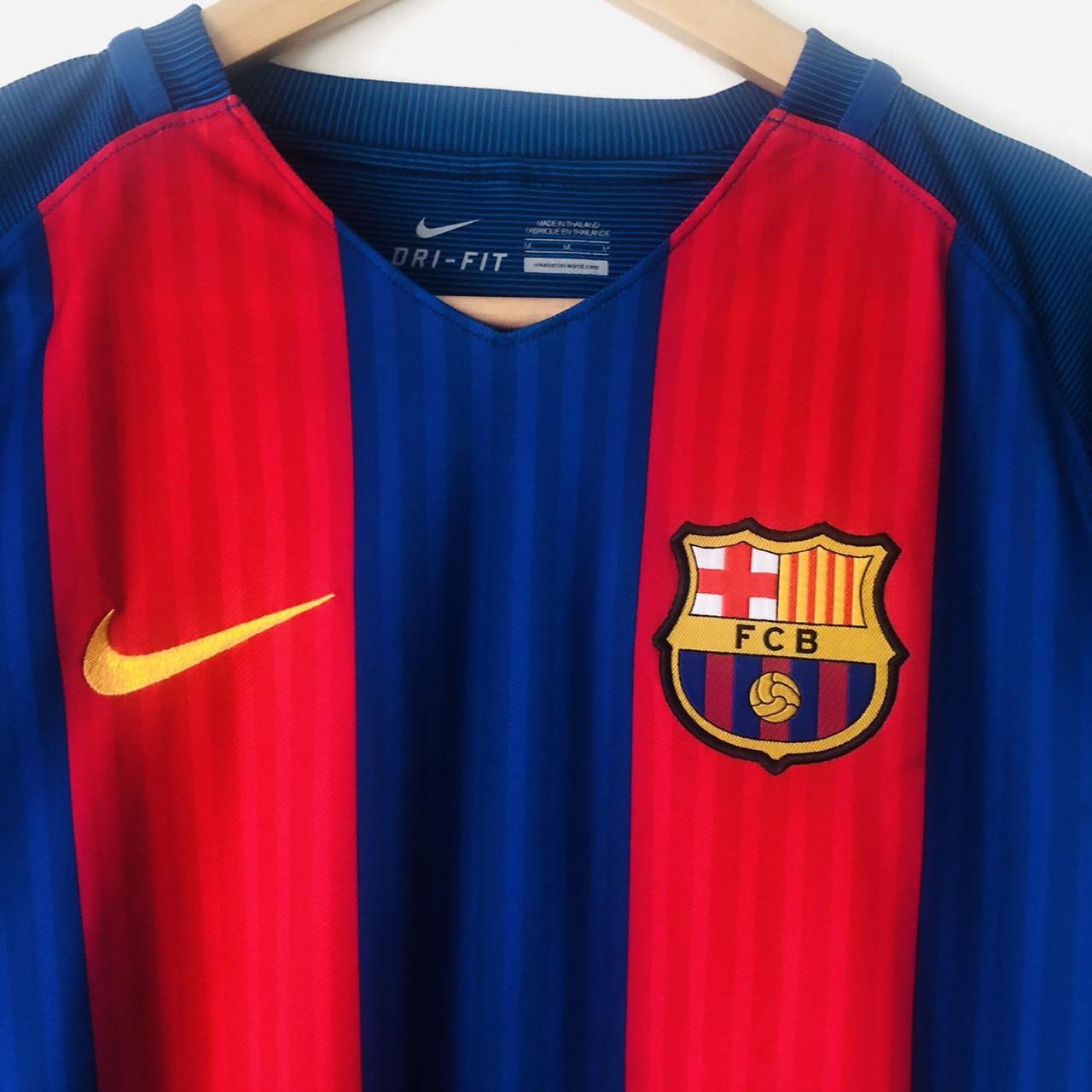 Barcelona 2016/2017 Red & Blue Football Shirt (M)