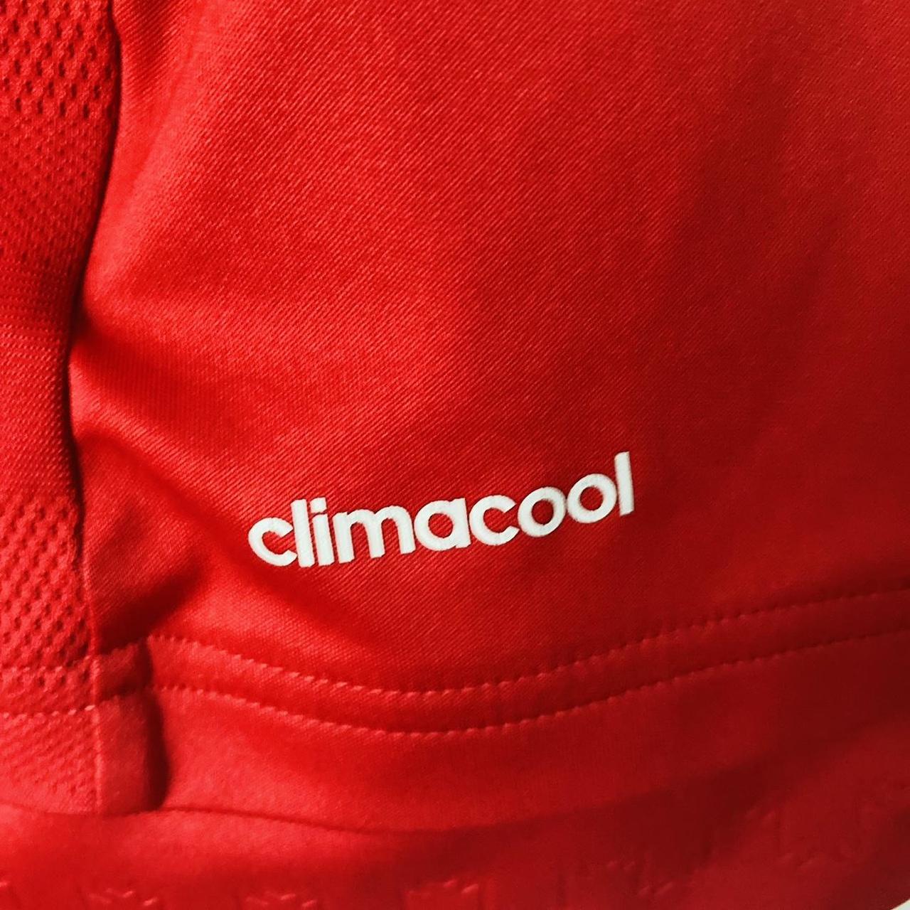 Manchester United 2015/2016 Red Home Football Shirt (M)