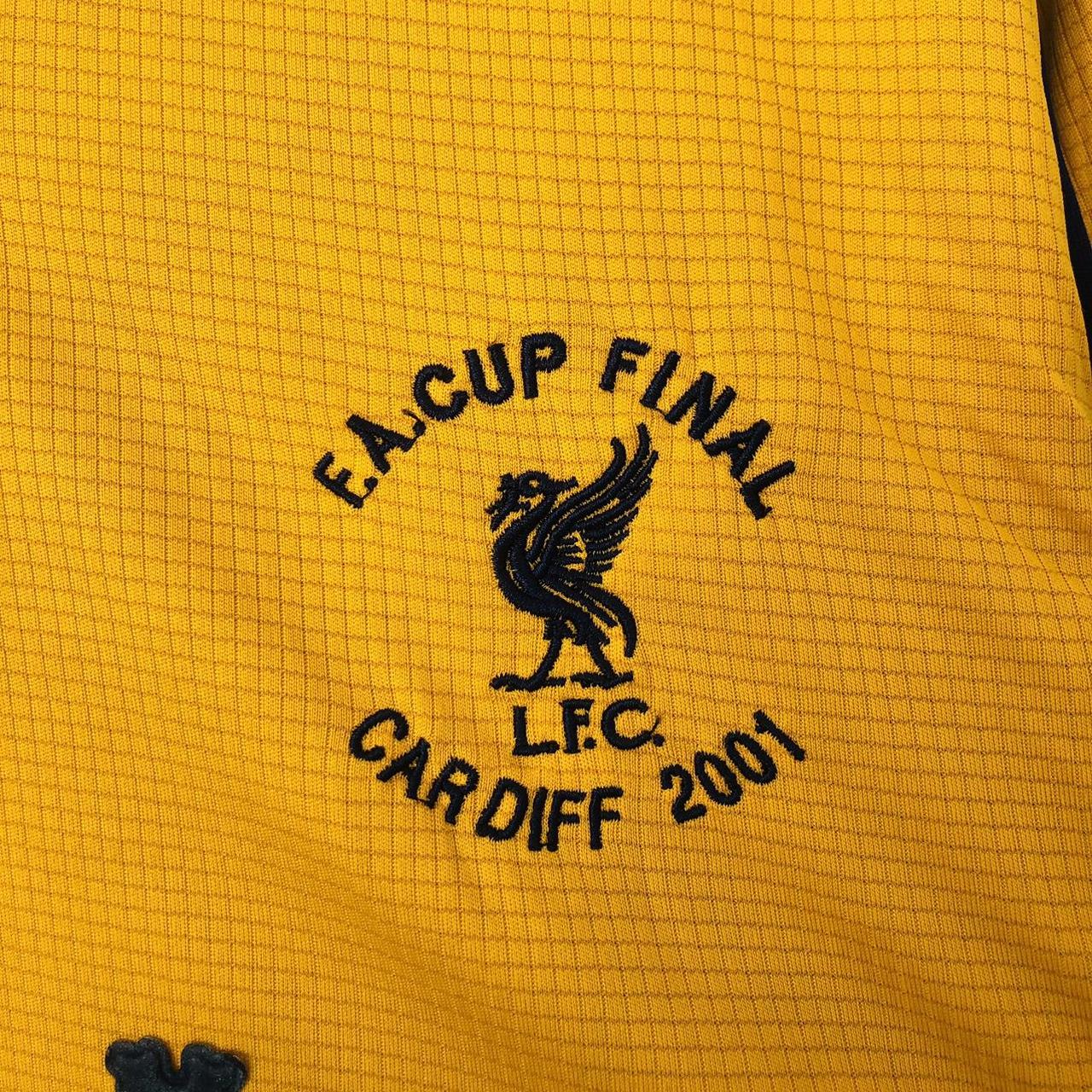 Liverpool 2000/2001 Yellow & Navy Football Shirt (L)