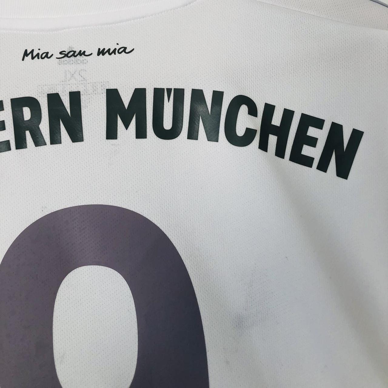 Bayern Munich 2019/2020 White Away Football Shirt (XXL)