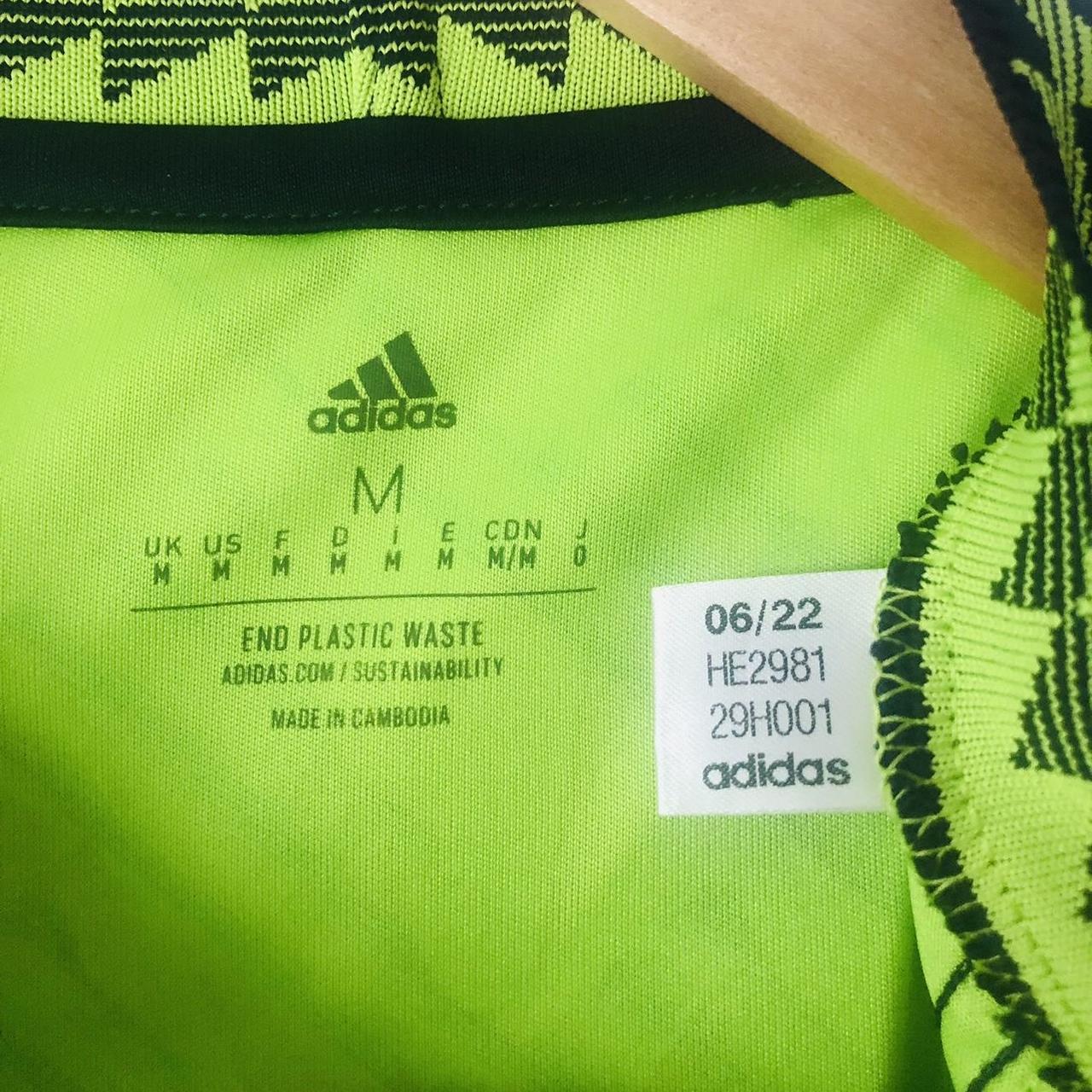 Manchester United 2022/2023 Green Third Football Shirt (M)