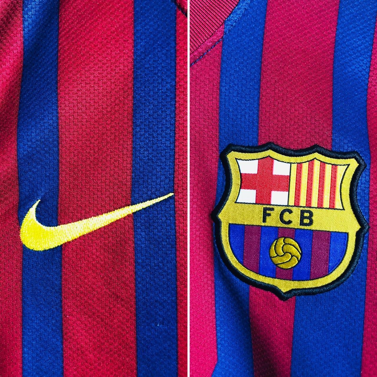 Barcelona 2011/2012 Red & Blue Home Football Shirt (M)