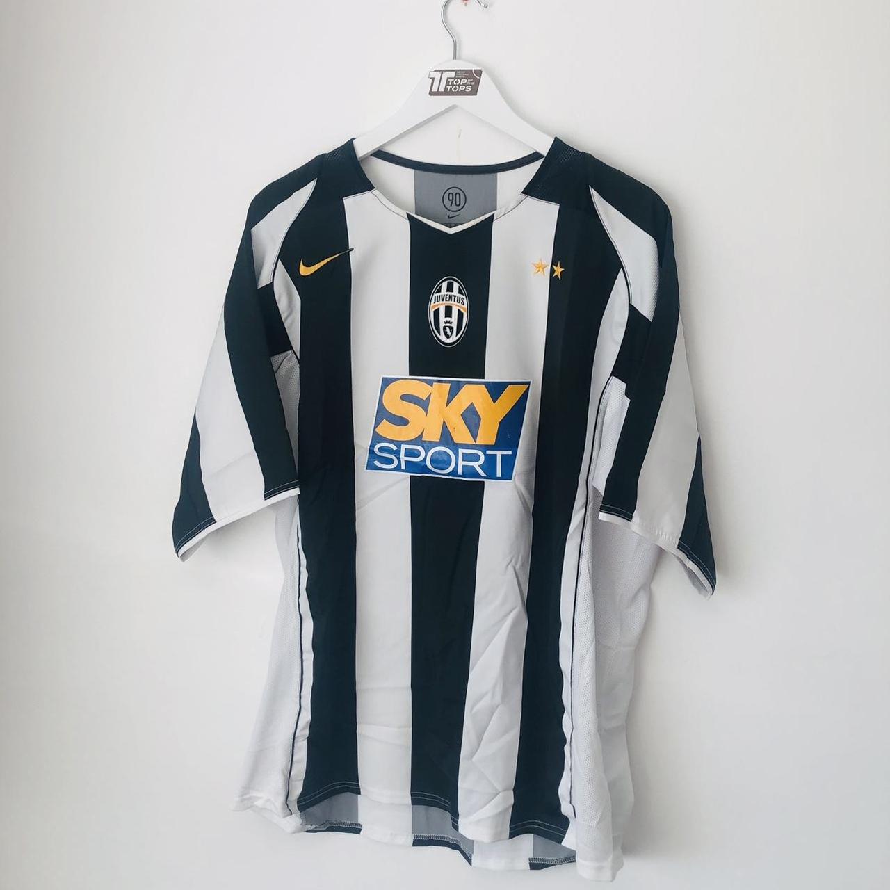 Juventus 2004/2005 Black & White Home Football Shirt (XL)