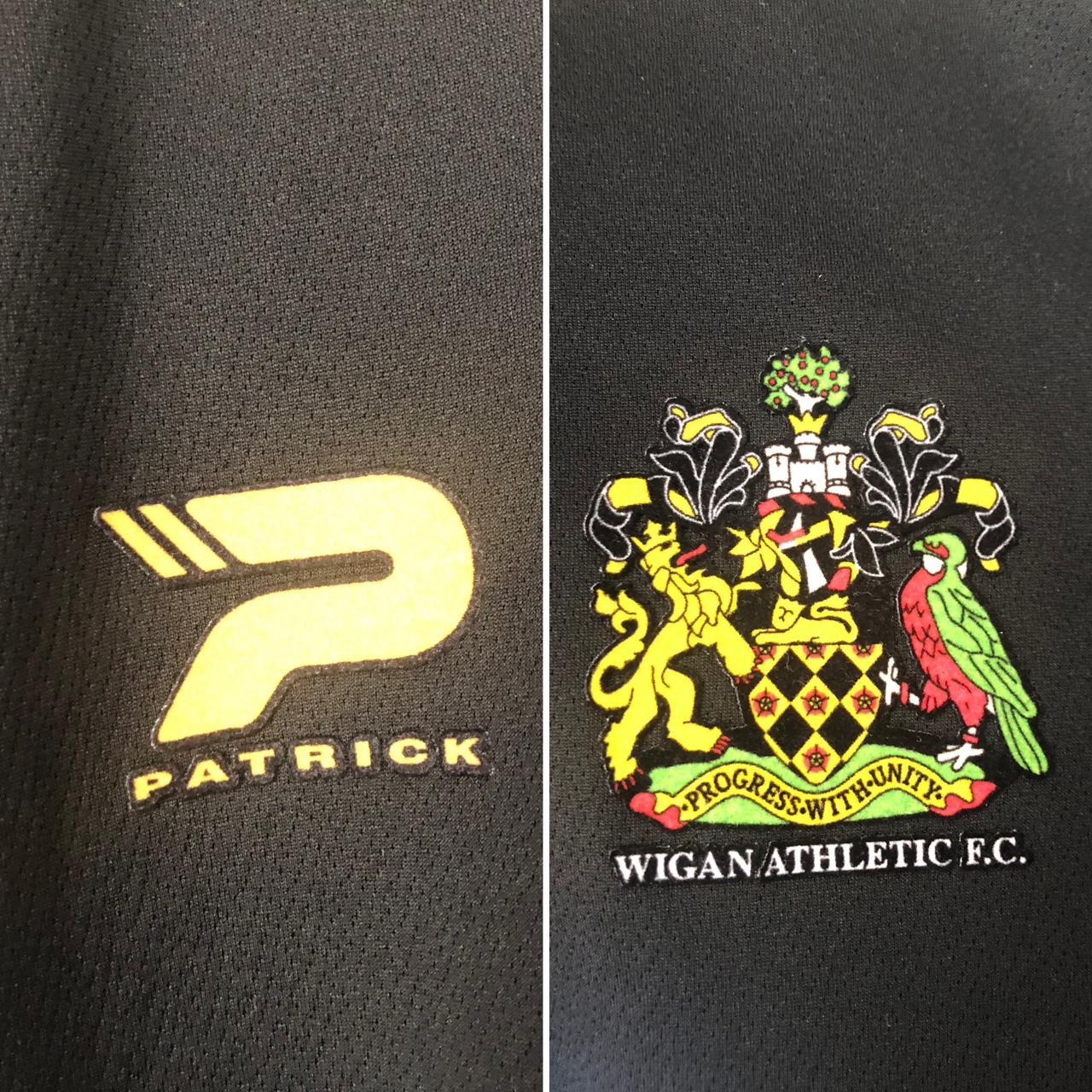 Wigan Athletic 2003/2005 Black Away Football Shirt (M)
