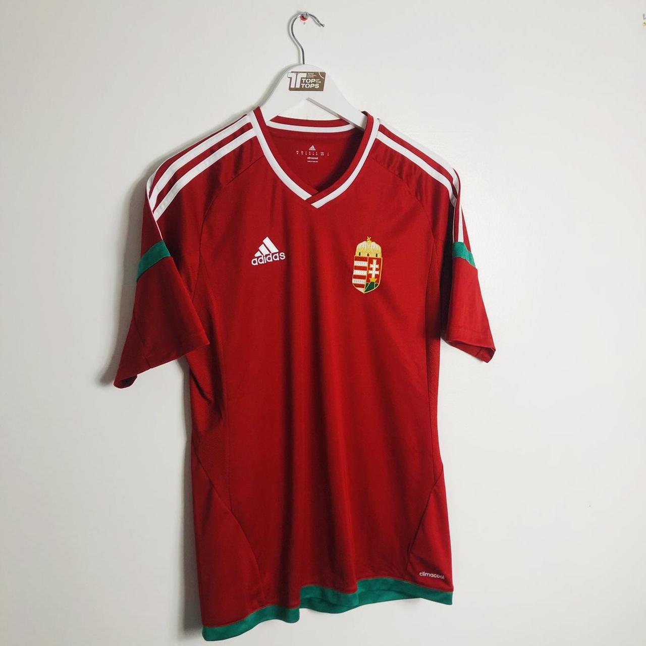 Hungary 2016/2017 Red Home Football Shirt (M)