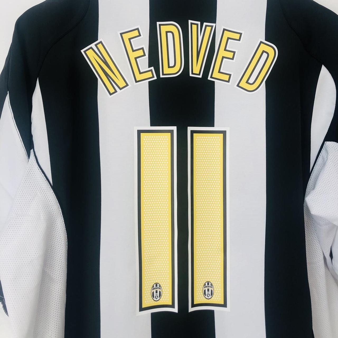 Juventus 2004/2005 Black & White Home Football Shirt (XL)