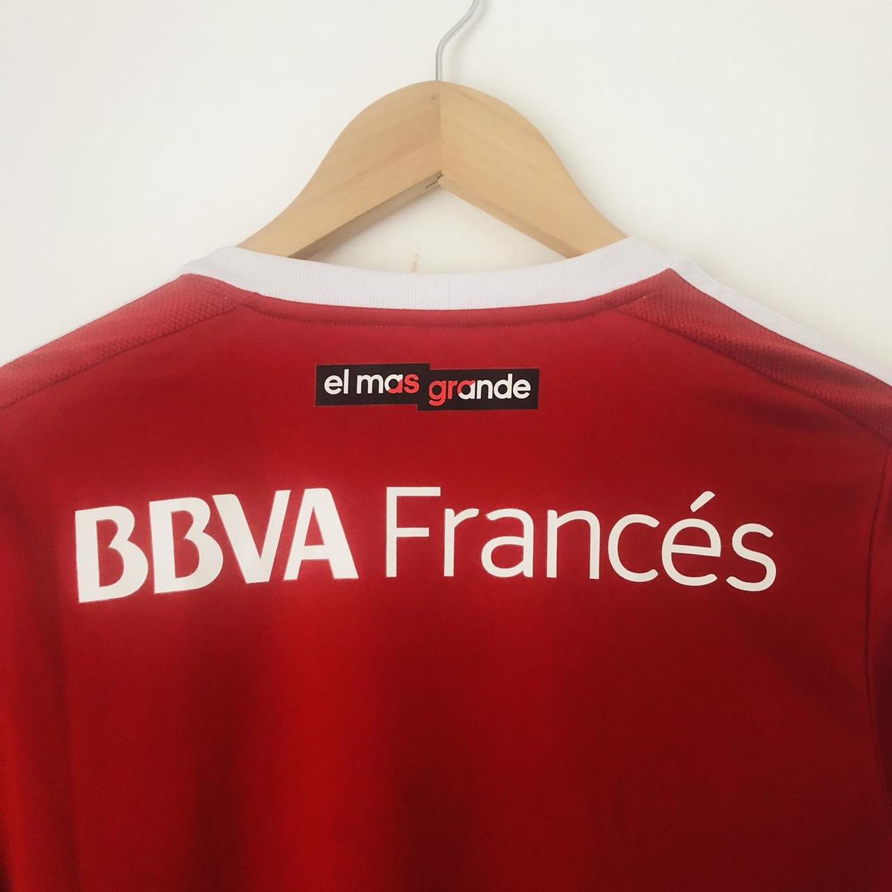 River Plate 2016/2017 Red & White Away Football Shirt (M)