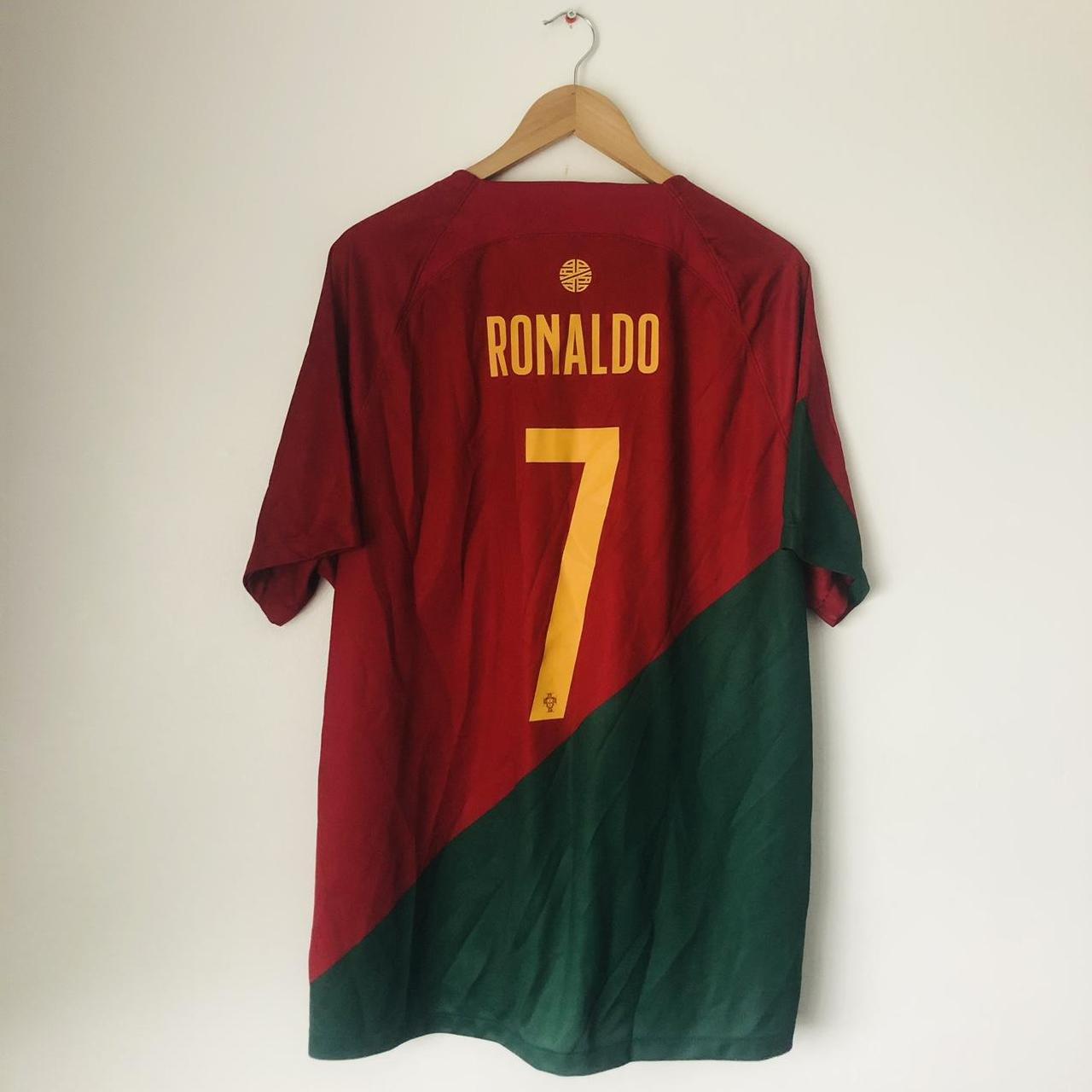 Portugal 2022/2024 Red & Green Home Football Shirt (XXL)