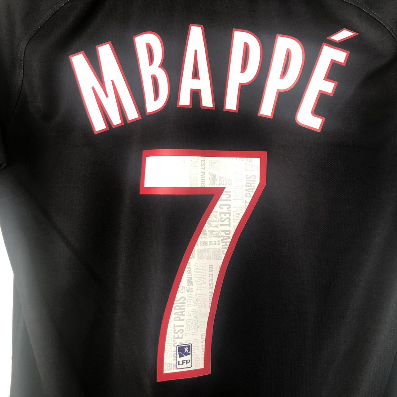 Paris Saint-Germain 2019/2020 Black Fourth Football Shirt (S)