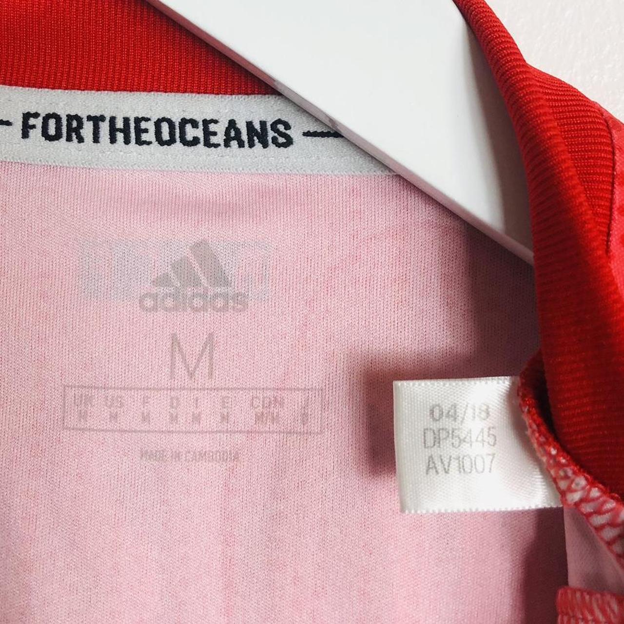 Real Madrid 2018/2019 Red Third Football Shirt (M)