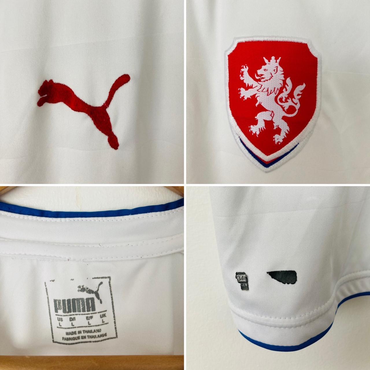 Czech Republic 2016/2018 White Away Football Shirt (L)