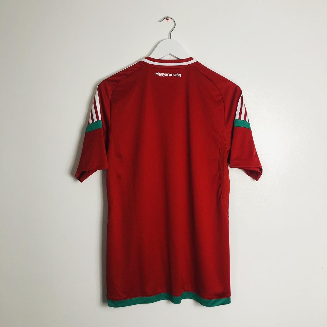 Hungary 2016/2017 Red Home Football Shirt (M)