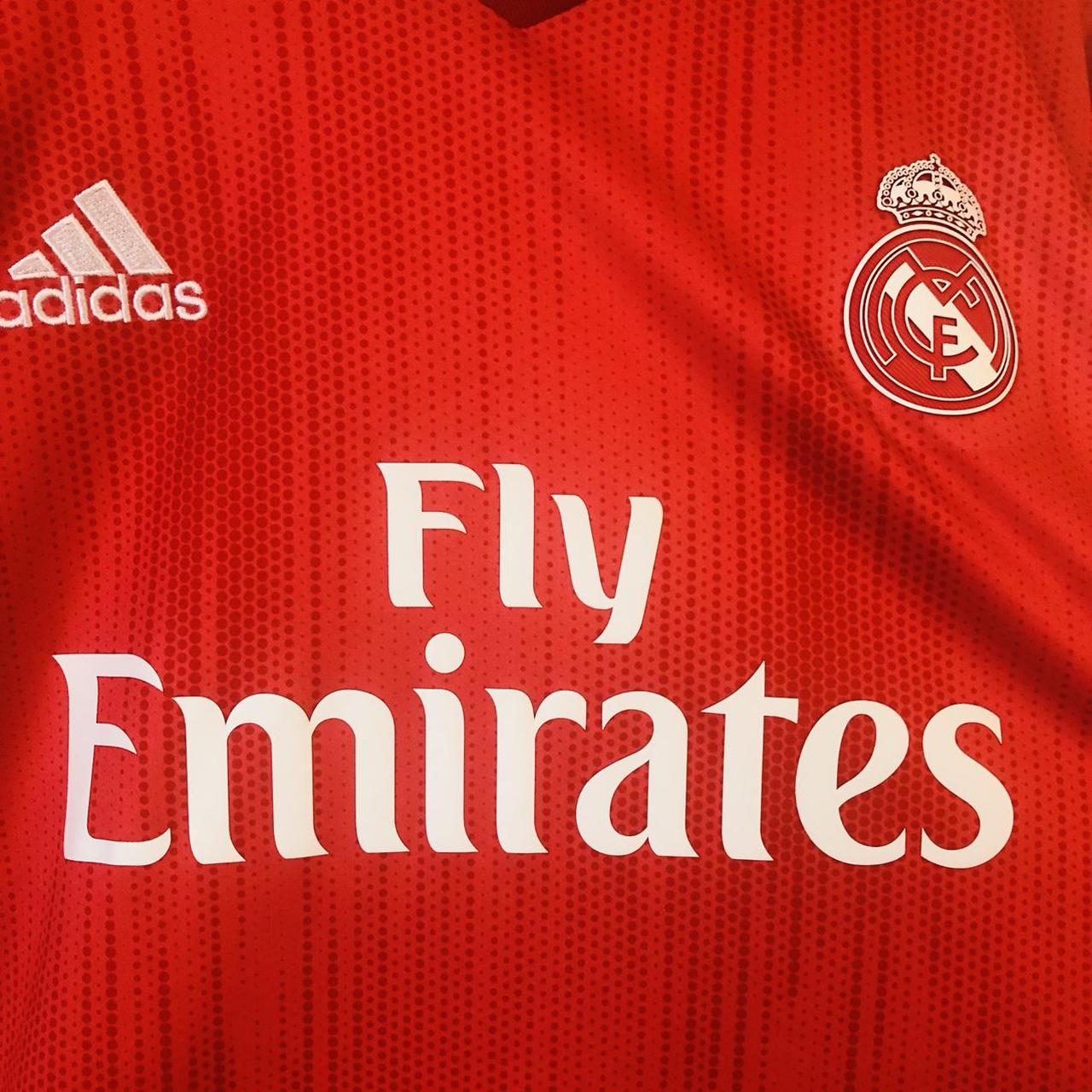 Real Madrid 2018/2019 Red Third Football Shirt (XXL)