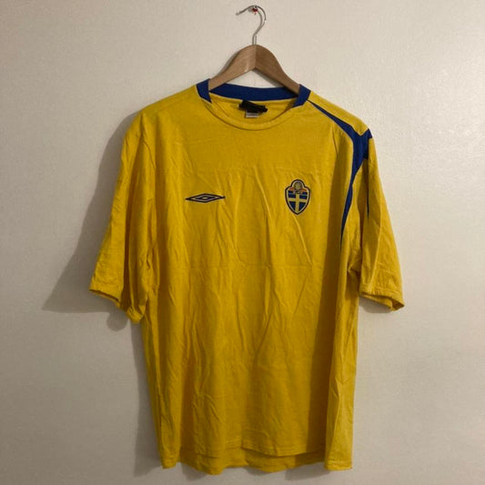 Sweden 2006 Yellow Training Football Shirt (XL)