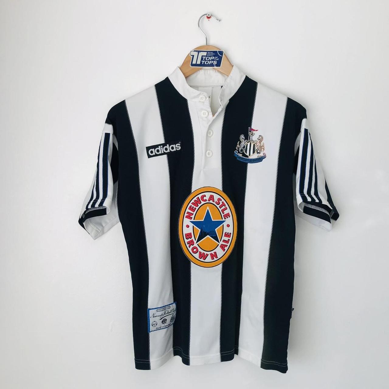 Newcastle United 1995/1997 Black & White Football Shirt (S)