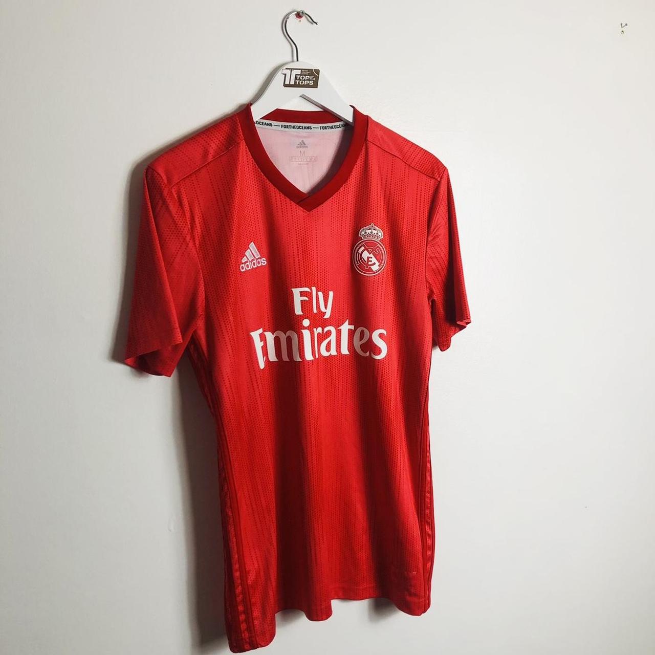Real Madrid 2018/2019 Red Third Football Shirt (M)