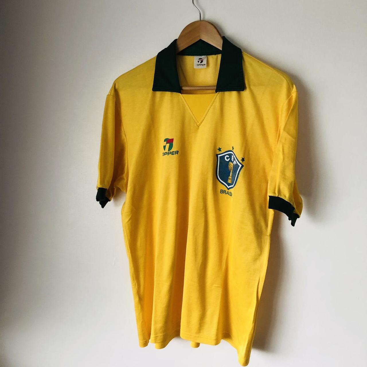 Brazil 1988/91 Yellow Home Football Shirt (M/L)