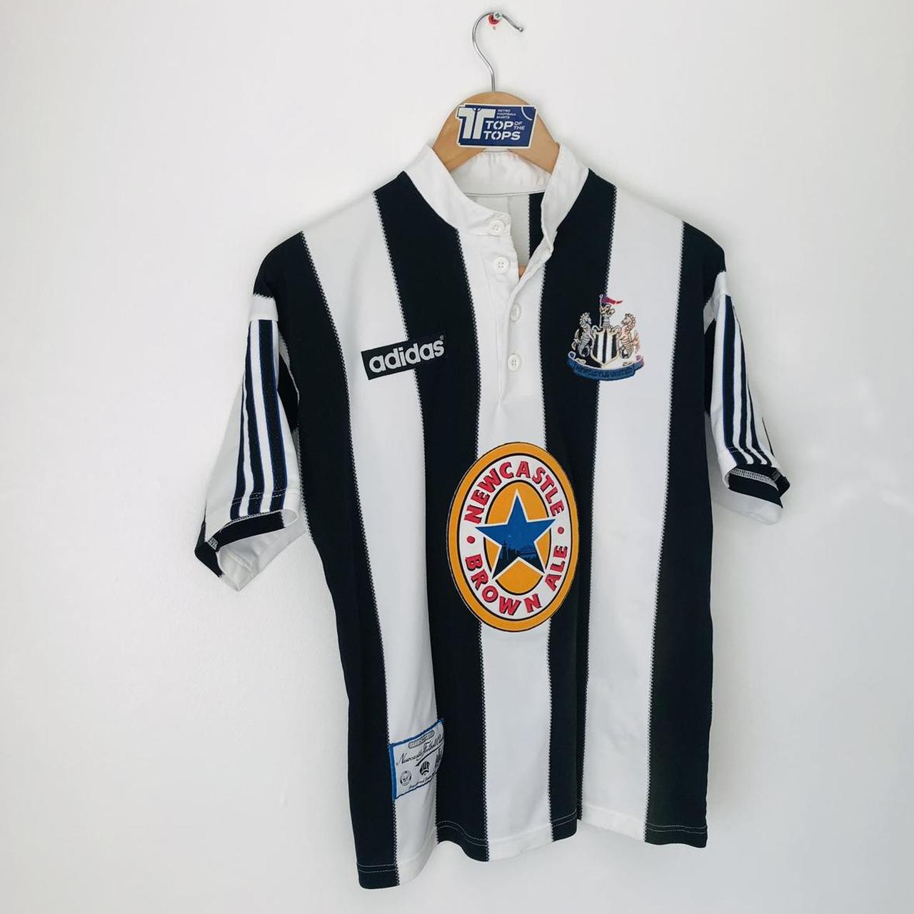 Newcastle United 1995/1997 Black & White Football Shirt (S)
