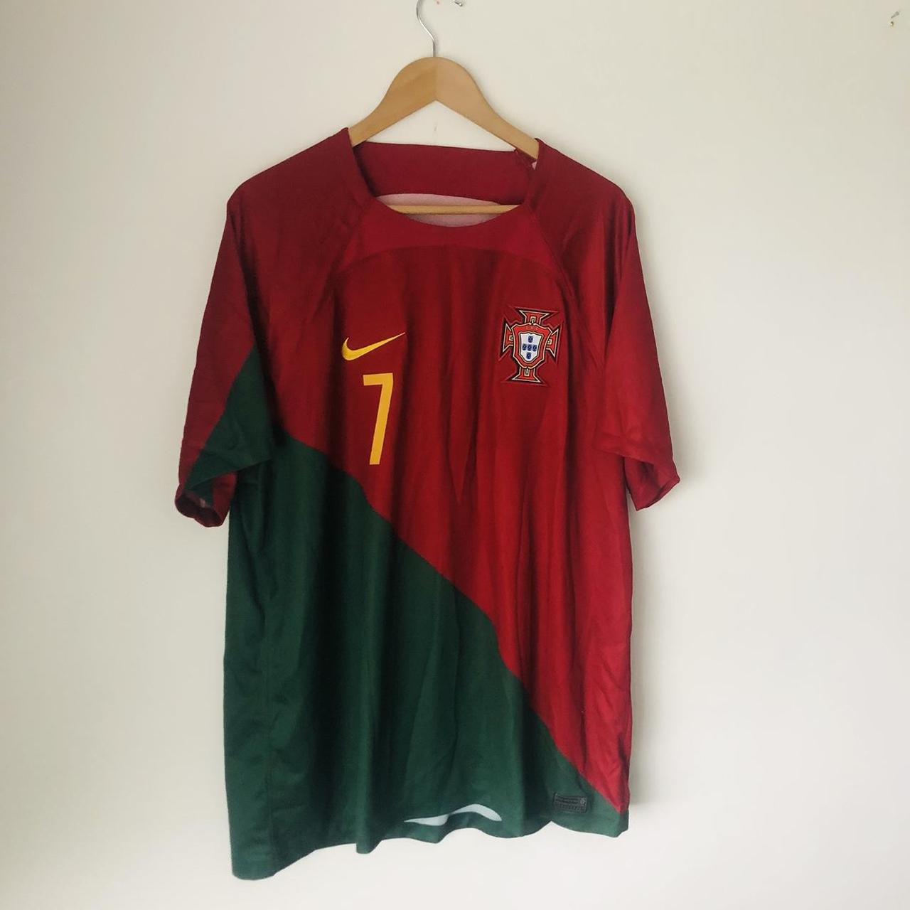 Portugal 2022/2024 Red & Green Home Football Shirt (XXL)