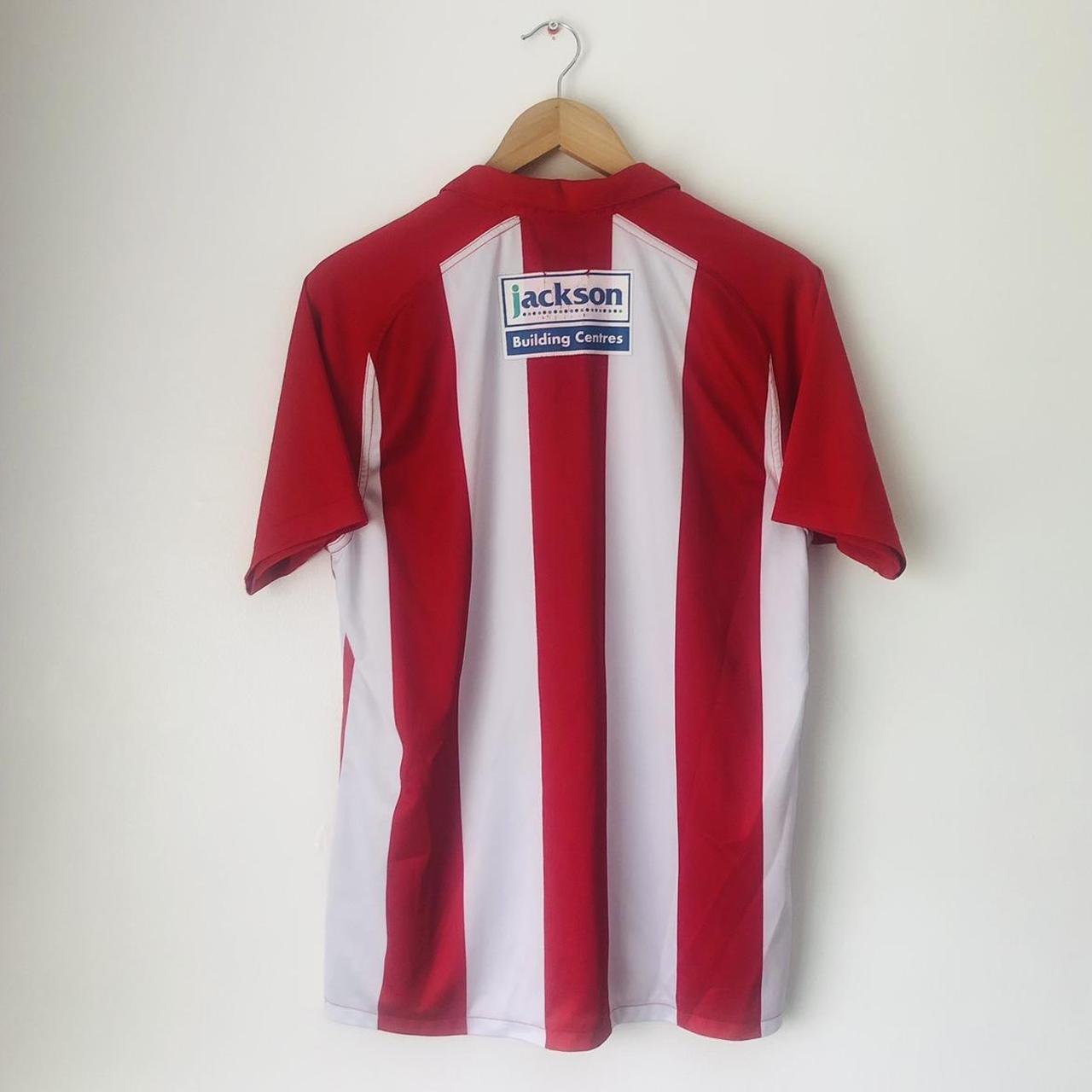 Lincoln City 2010/2011 Red 7 White Home Football Shirt (M)