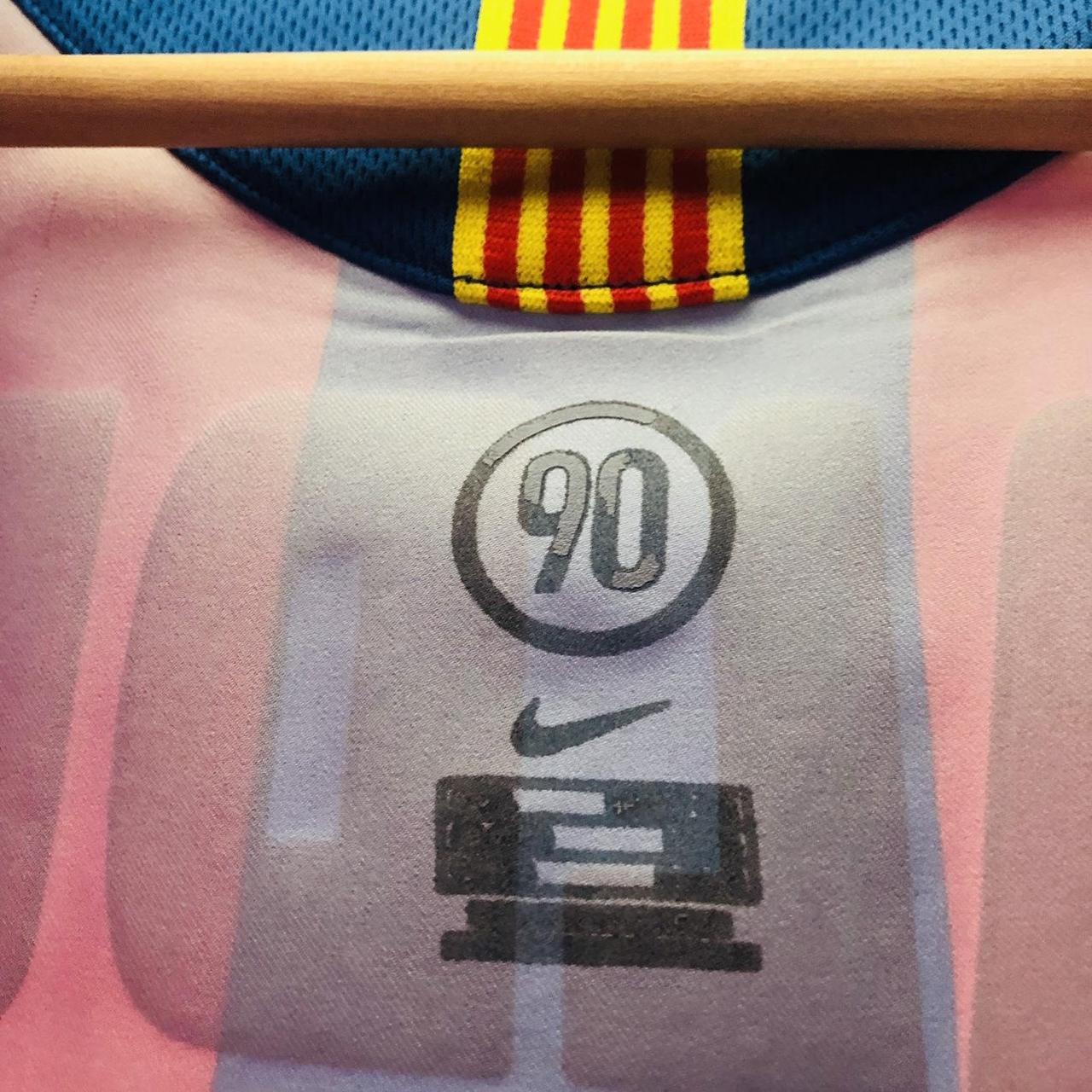 Barcelona 2005/2006 Red & Blue Football Shirt (L)
