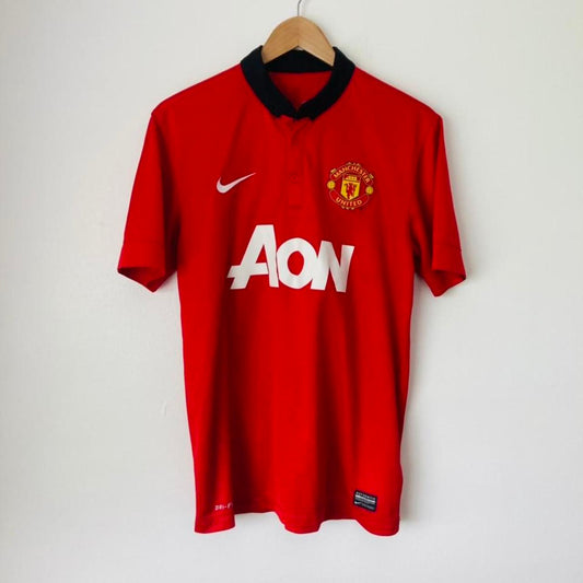 Manchester United 2013/2014 Red Home Football Shirt (M)