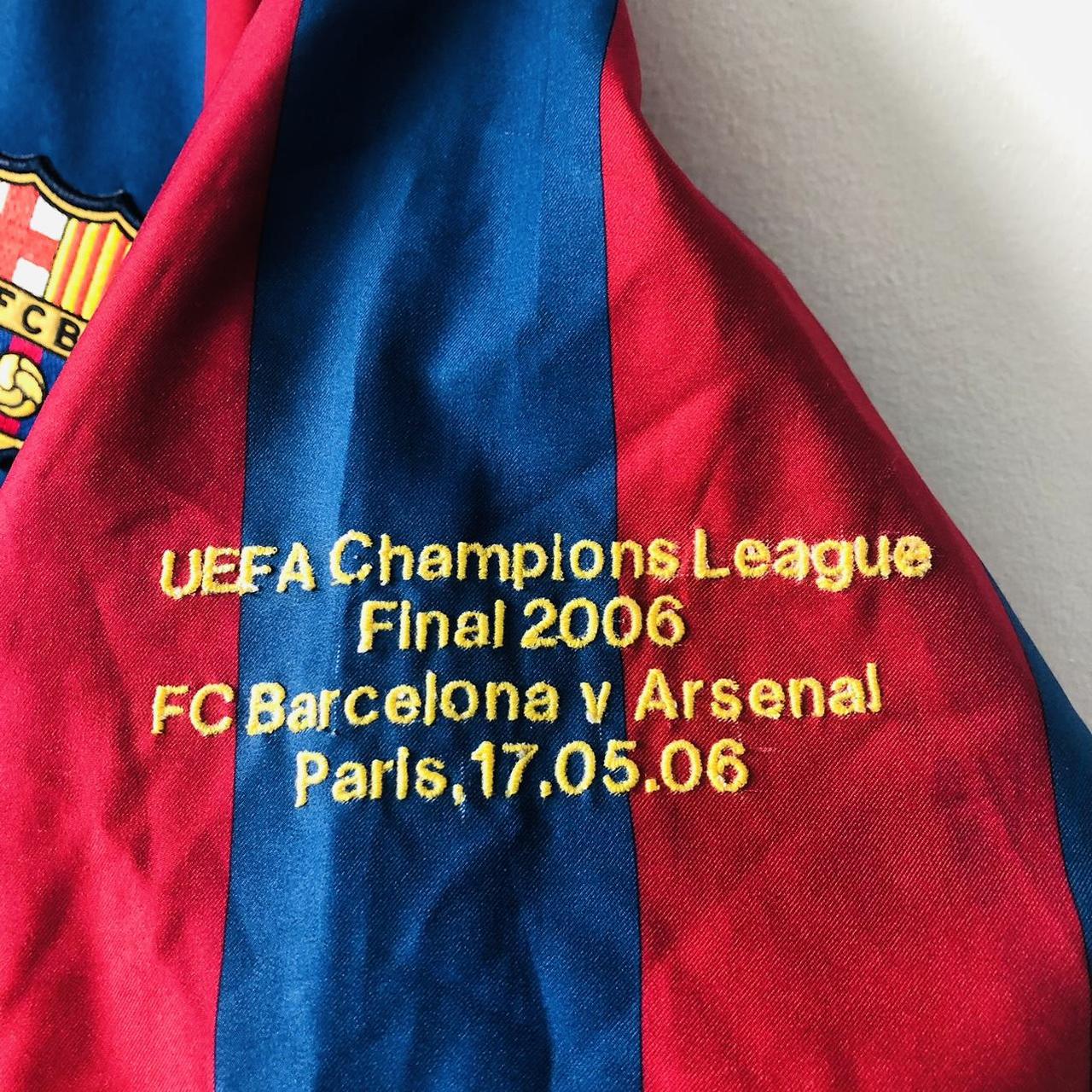 Barcelona 2005/2006 Red & Blue Football Shirt (L)