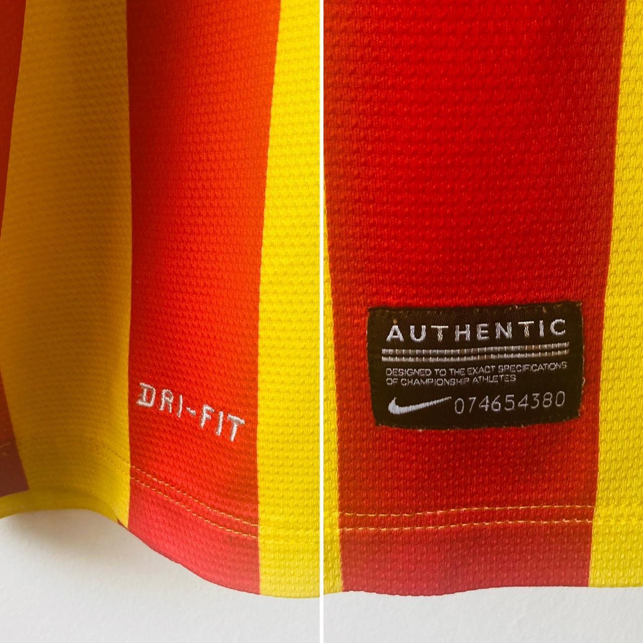 Barcelona 2013/2014 Red & Yellow Away Football Shirt (XL)