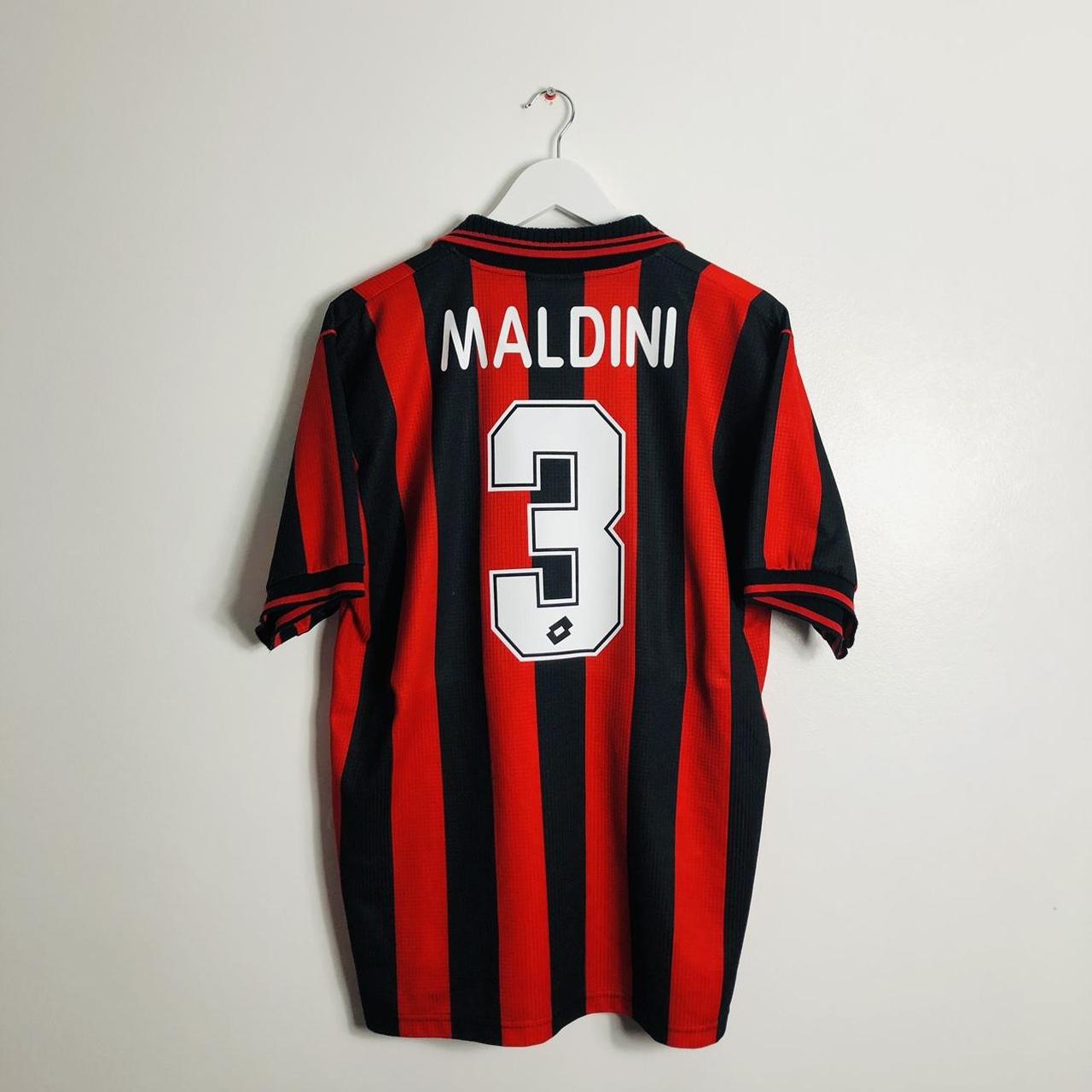 AC Milan 1997/1998 Red & Black Home Football Shirt (L)