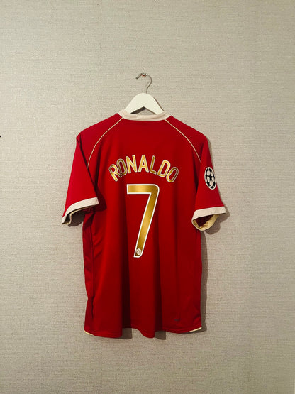 Manchester United home football shirt 2006/07 CR7 Large