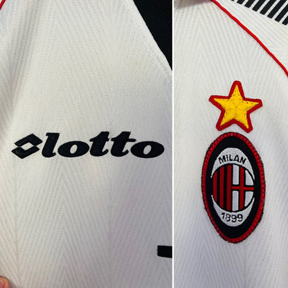 AC Milan away football shirt
1997/98 Weah Large