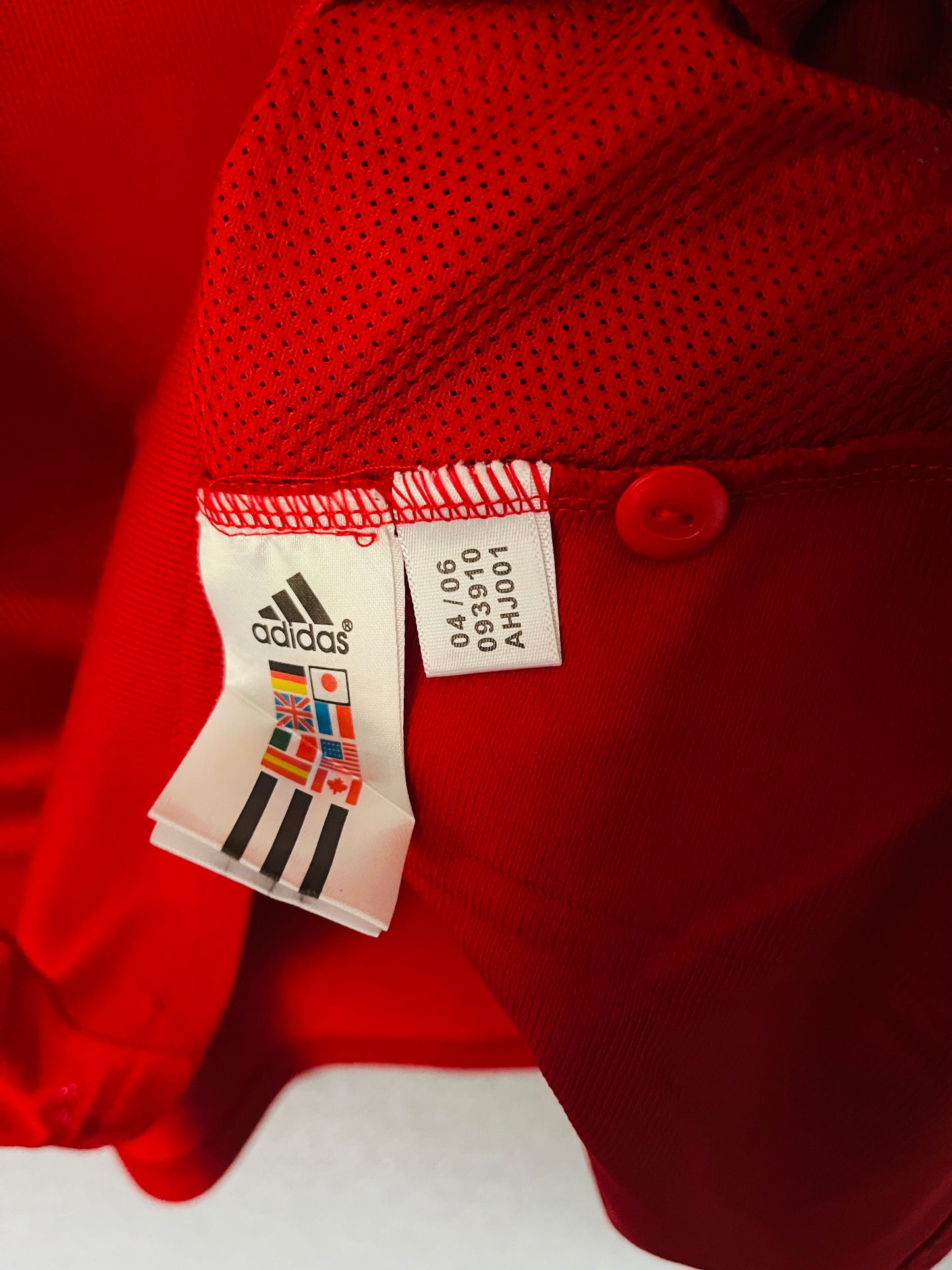 Bayern Munich home football shirt 2006/07 Makaay Large