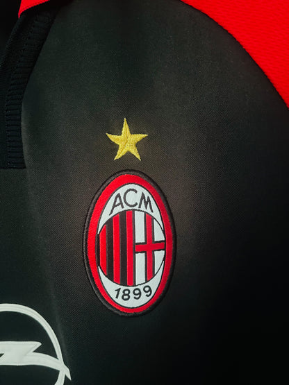 AC Milan third football shirt
2000/01 Maldini Large