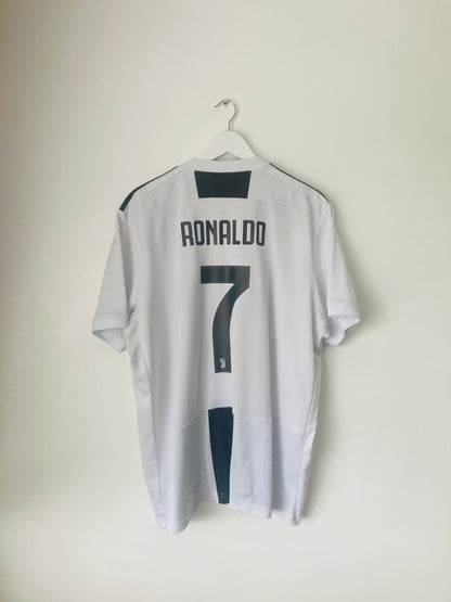 Juventus home football shirt 2018/19 CR7 XXL