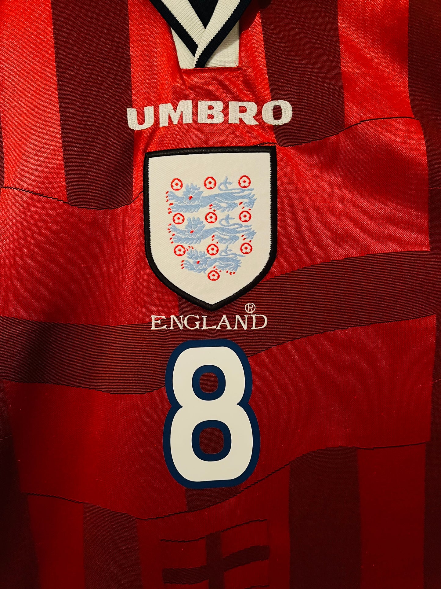 England away football shirt
1997/98 Gascoigne Large