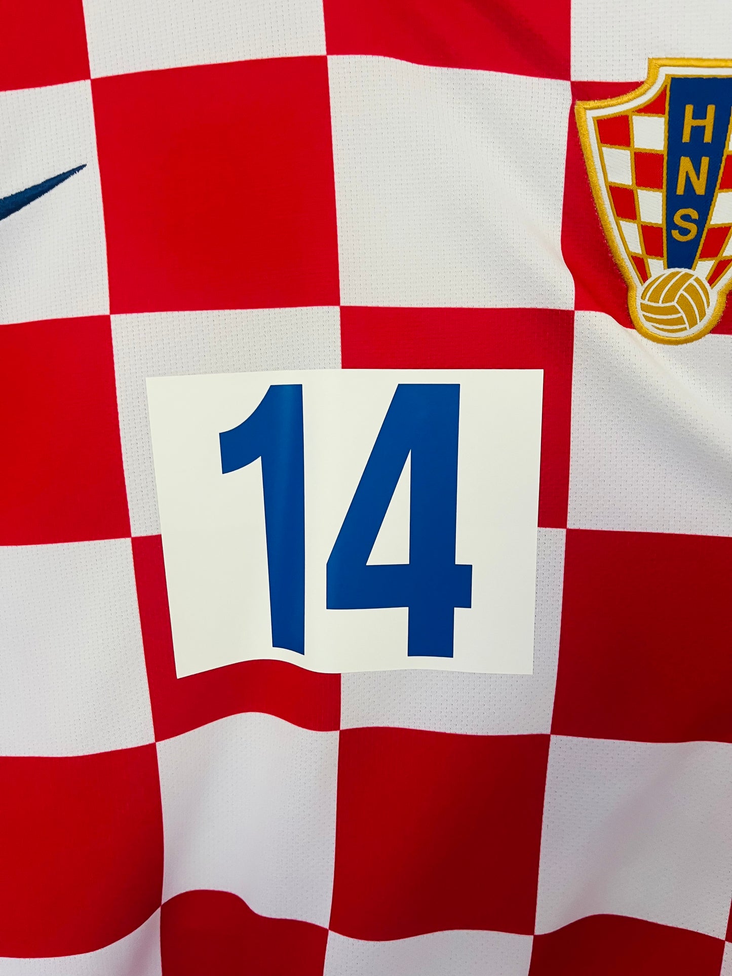 Croatia home football shirt Euro 2008 Modric Large