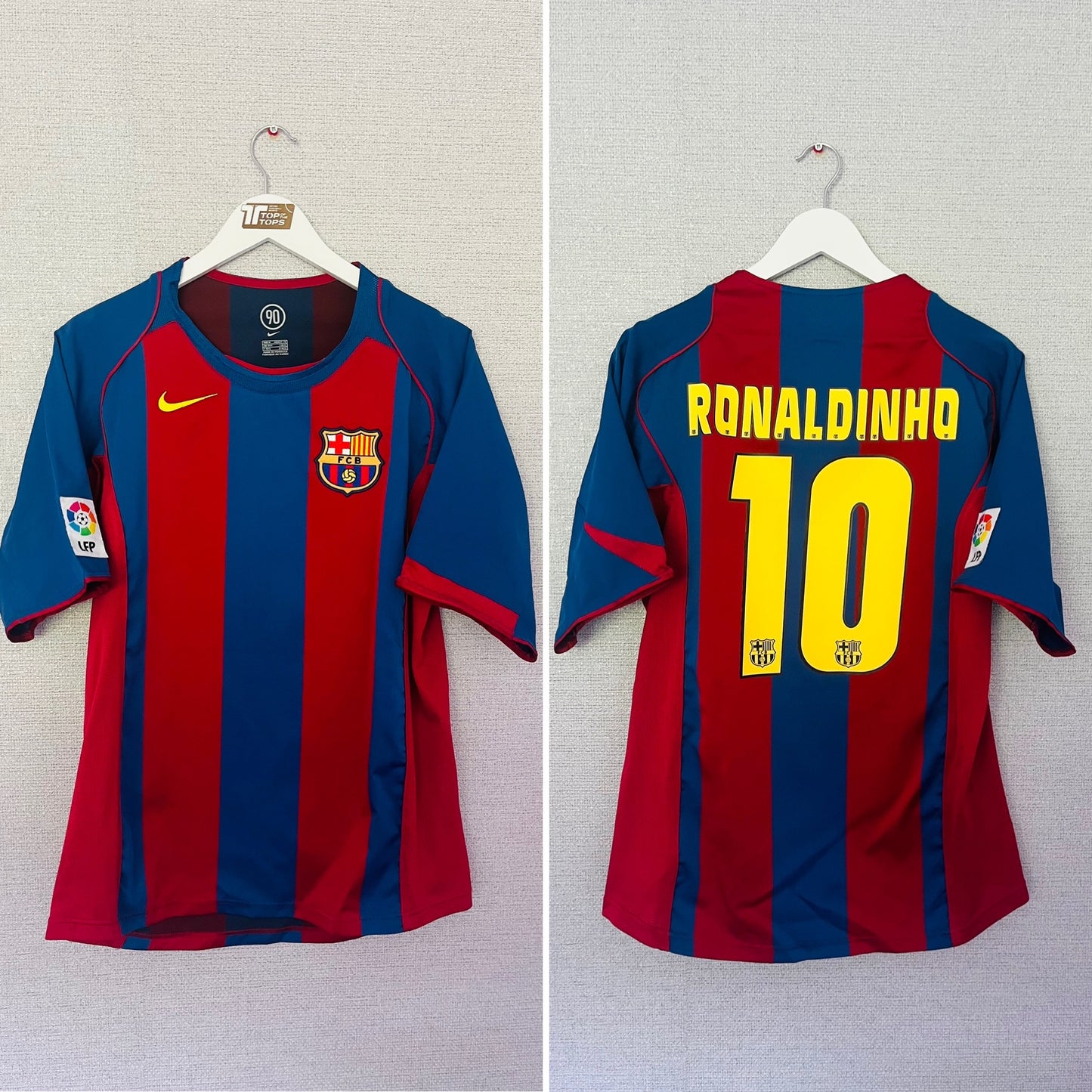 Barcelona home football shirt 2004/05 Ronaldinho Medium