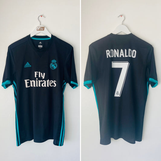 Real Madrid away football shirt
2017/18 CR7 Large