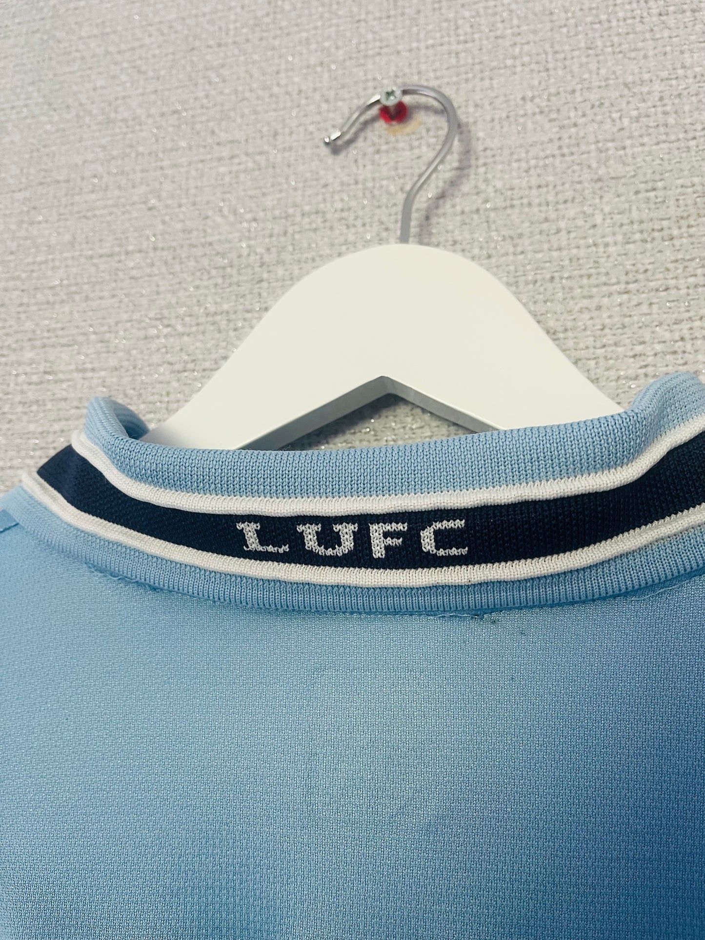 Leeds United away football shirt 1999/2000 Huckerby Large