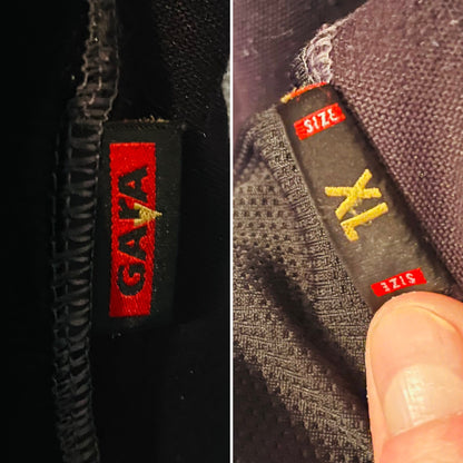 Italy goalkeeper football shirt     W/C 2002 Buffon Large